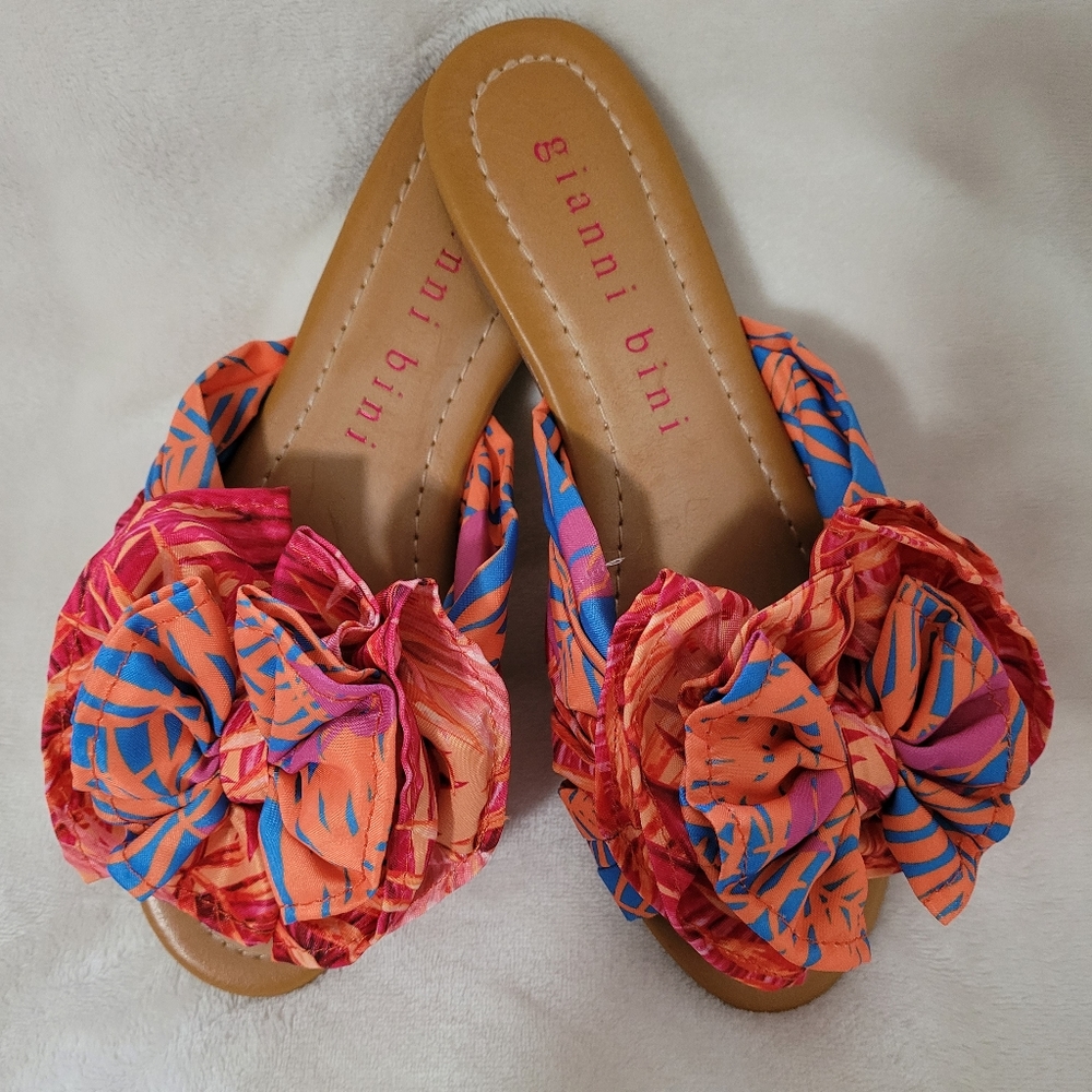 Floral cloth slides
